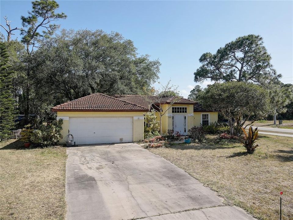 For Sale: $249,888 (3 beds, 2 baths, 1356 Square Feet)