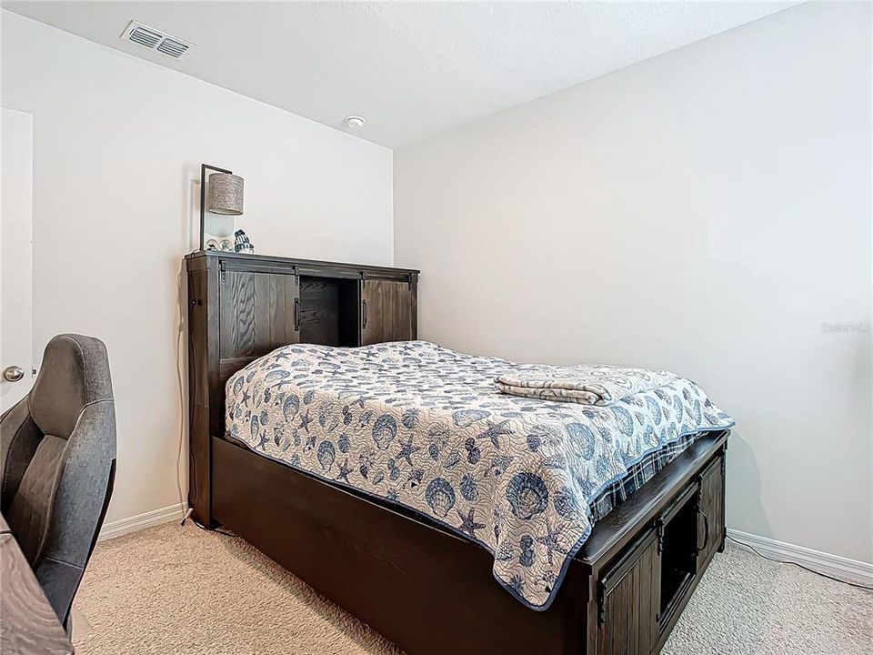 For Sale: $335,000 (3 beds, 2 baths, 1685 Square Feet)