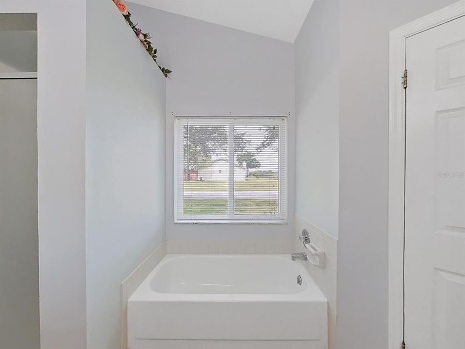 待售: $400,000 (3 贝兹, 2 浴室, 1301 平方英尺)