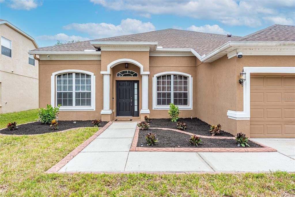 For Sale: $449,999 (5 beds, 4 baths, 3108 Square Feet)