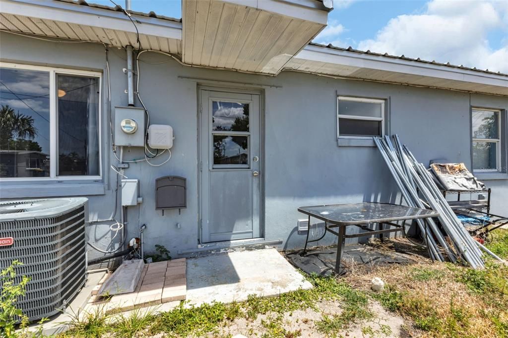 For Sale: $219,900 (3 beds, 1 baths, 1065 Square Feet)