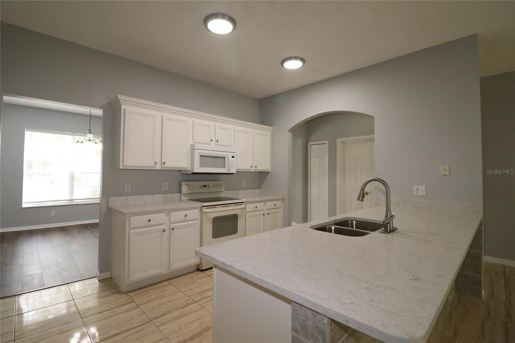 Active With Contract: $2,450 (5 beds, 2 baths, 2502 Square Feet)