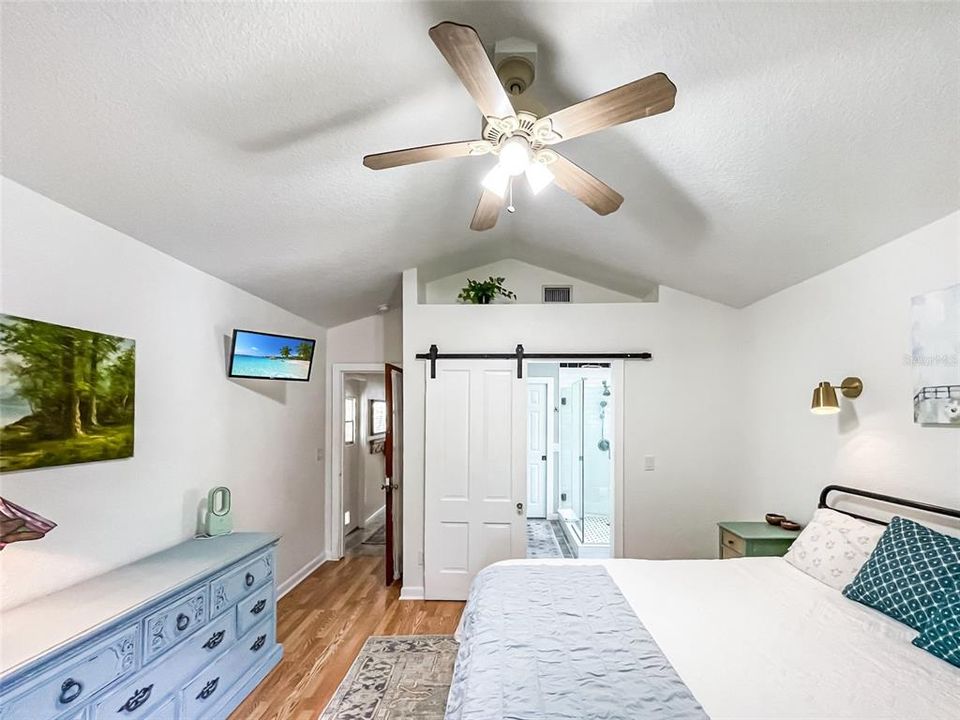 Active With Contract: $435,000 (3 beds, 3 baths, 1764 Square Feet)