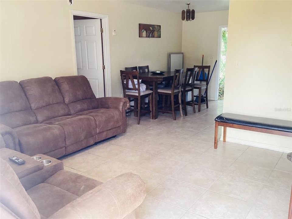 For Sale: $179,000 (3 beds, 2 baths, 1116 Square Feet)