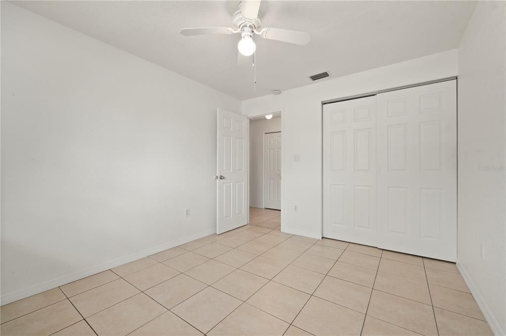 Active With Contract: $299,900 (2 beds, 2 baths, 1008 Square Feet)