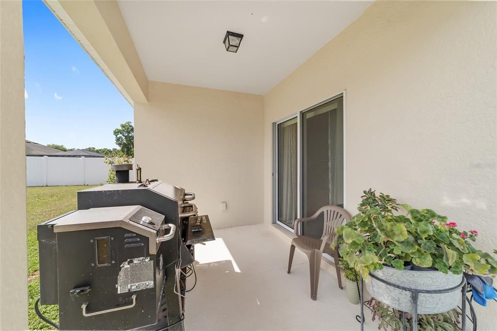 Active With Contract: $299,000 (4 beds, 2 baths, 1826 Square Feet)