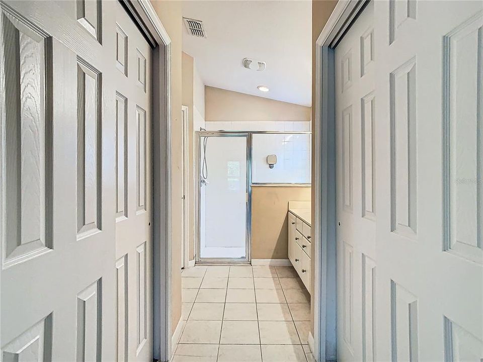 For Sale: $309,900 (3 beds, 2 baths, 1404 Square Feet)