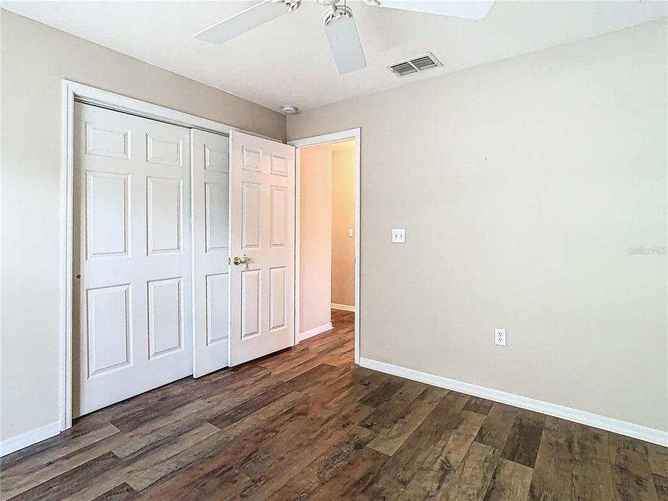 For Sale: $309,900 (3 beds, 2 baths, 1404 Square Feet)