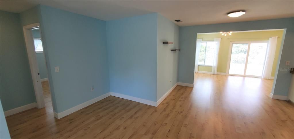For Rent: $2,450 (2 beds, 2 baths, 1365 Square Feet)
