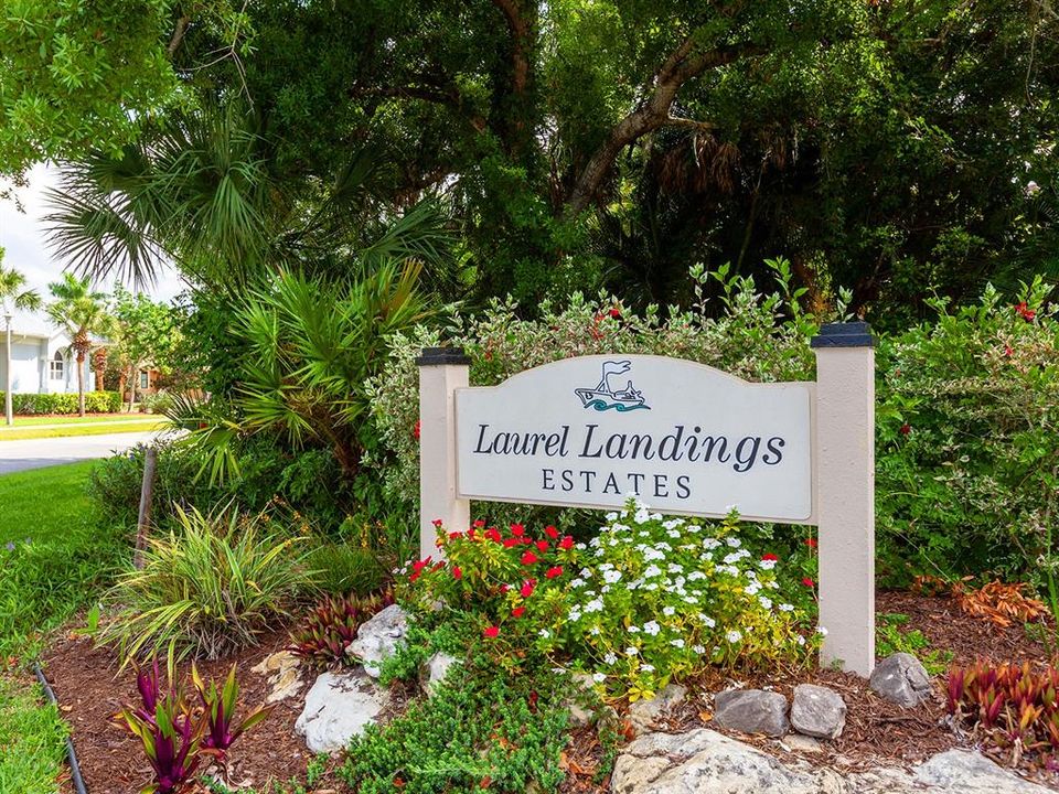 Laurel Landing Entrance