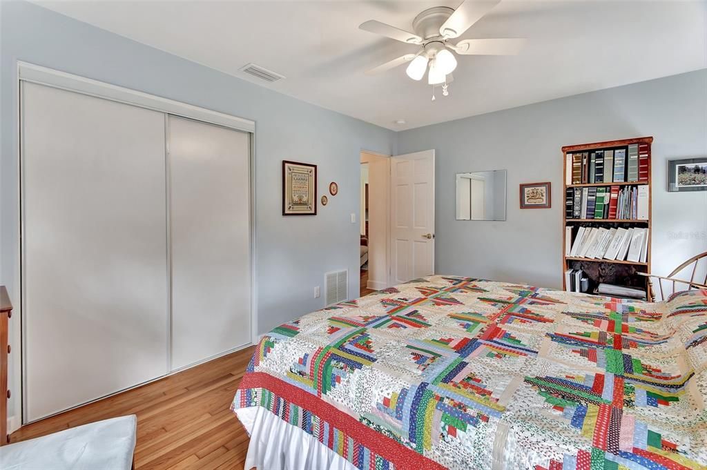 Active With Contract: $409,900 (2 beds, 1 baths, 1835 Square Feet)
