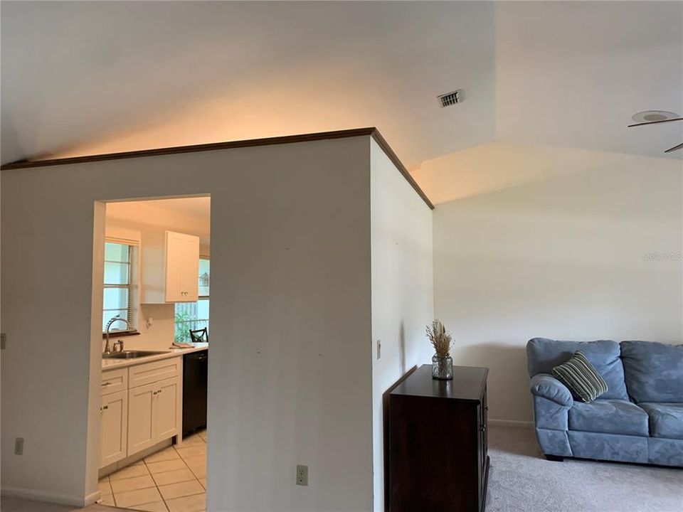 Active With Contract: $295,000 (3 beds, 2 baths, 1448 Square Feet)