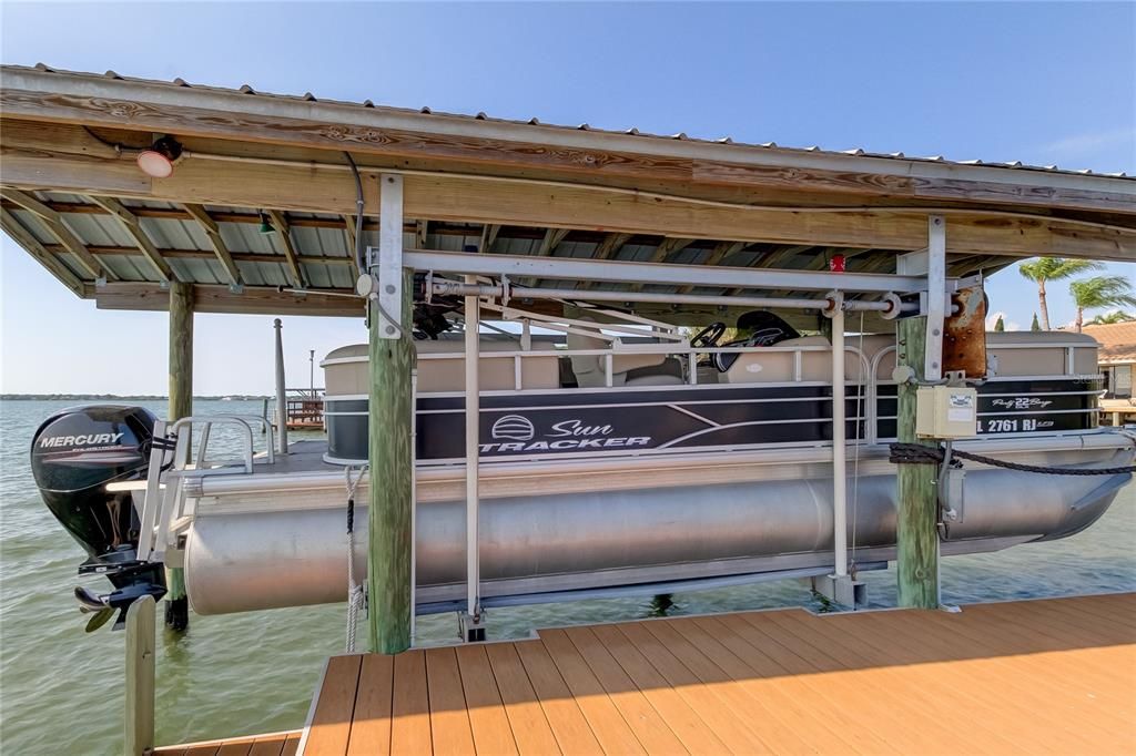 covered boat lift