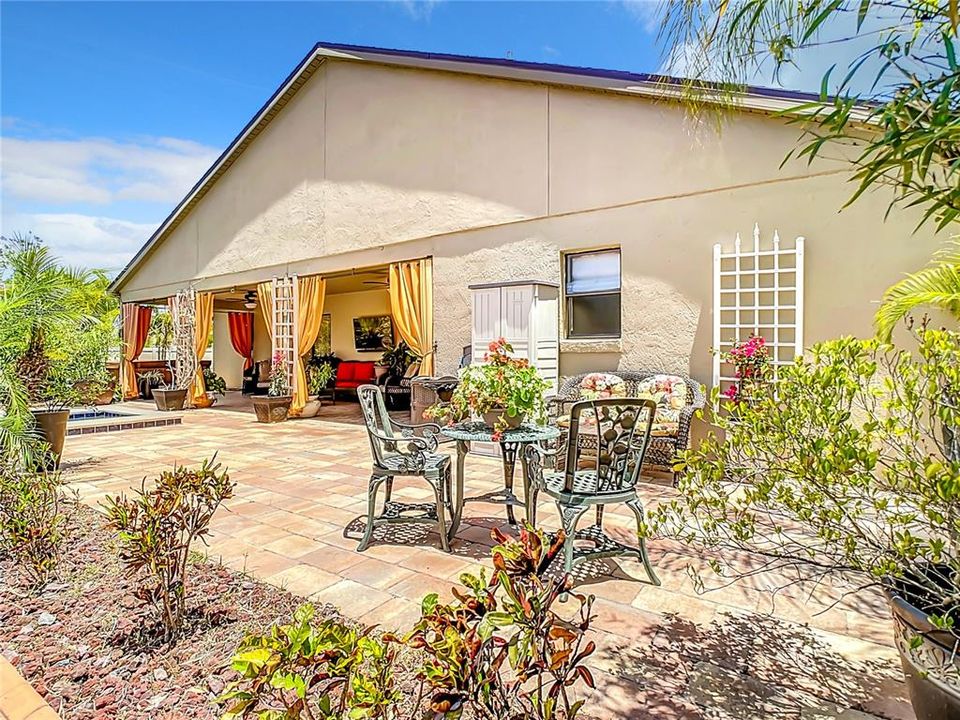 Active With Contract: $525,000 (4 beds, 3 baths, 2467 Square Feet)