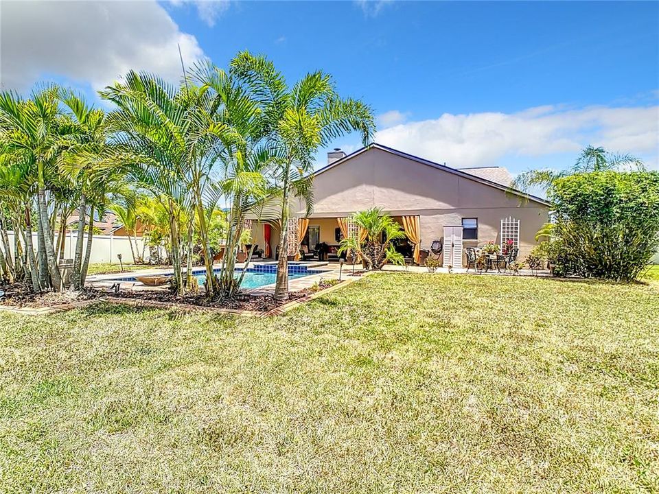 Recently Sold: $525,000 (4 beds, 3 baths, 2467 Square Feet)