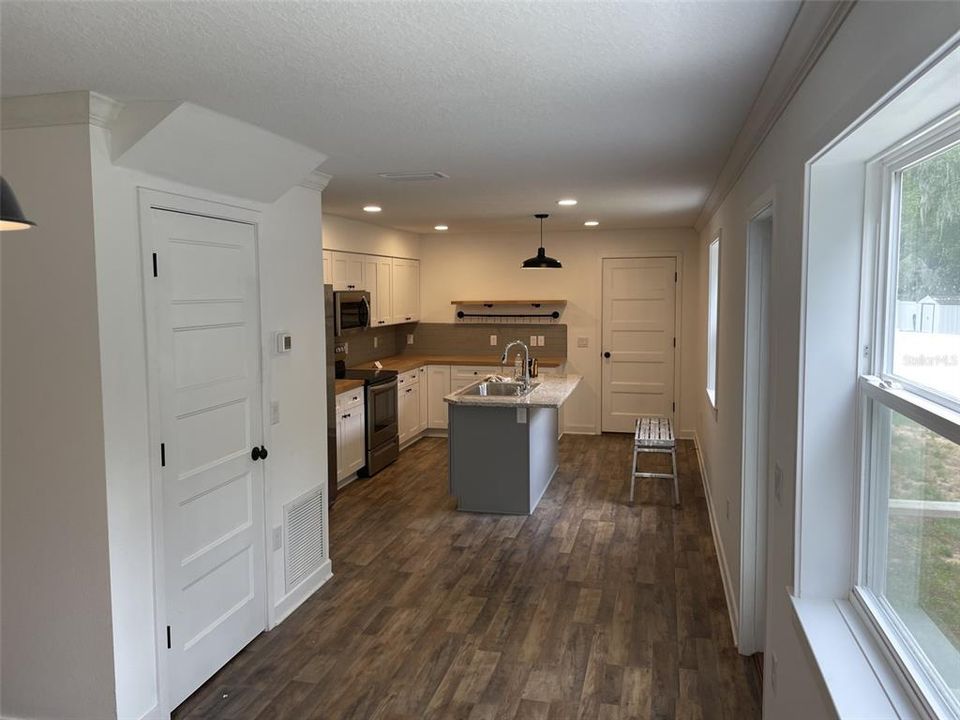 For Sale: $429,900 (4 beds, 2 baths, 2112 Square Feet)