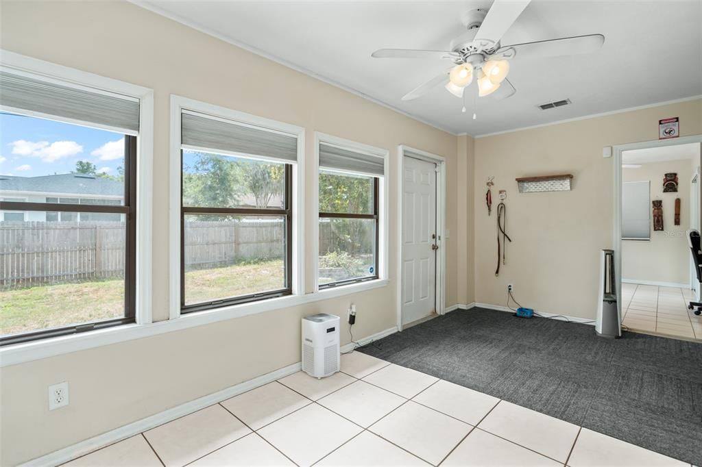 For Sale: $320,000 (4 beds, 2 baths, 1755 Square Feet)