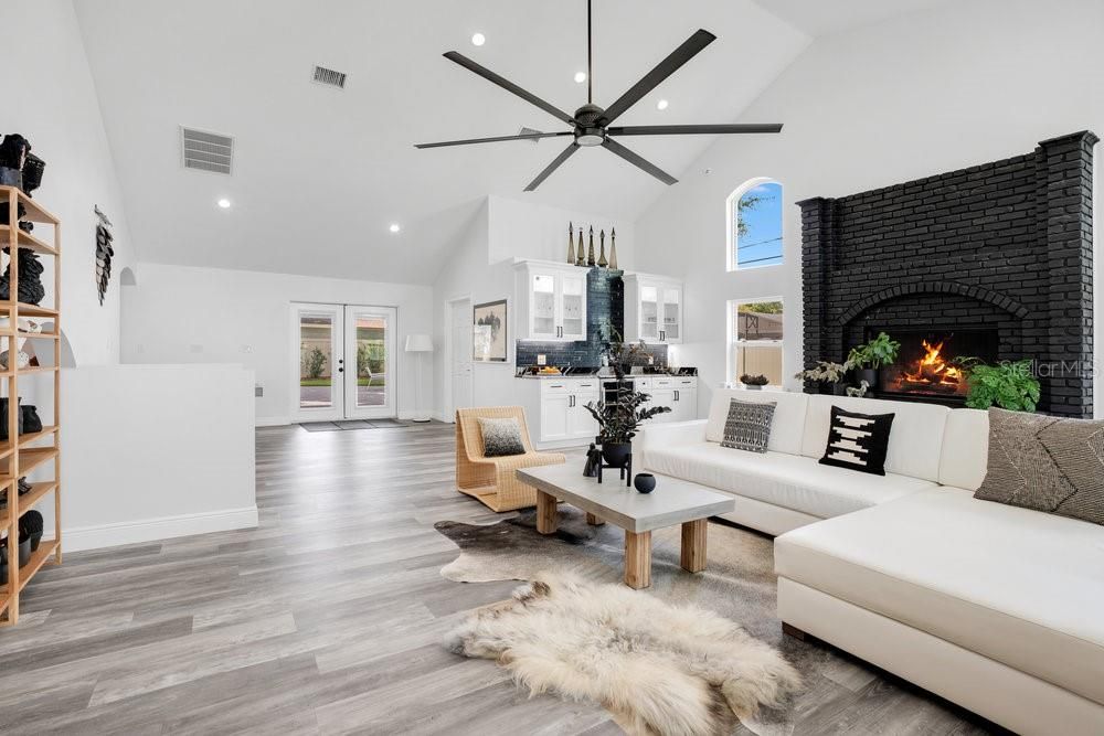 Active With Contract: $875,000 (4 beds, 4 baths, 3356 Square Feet)