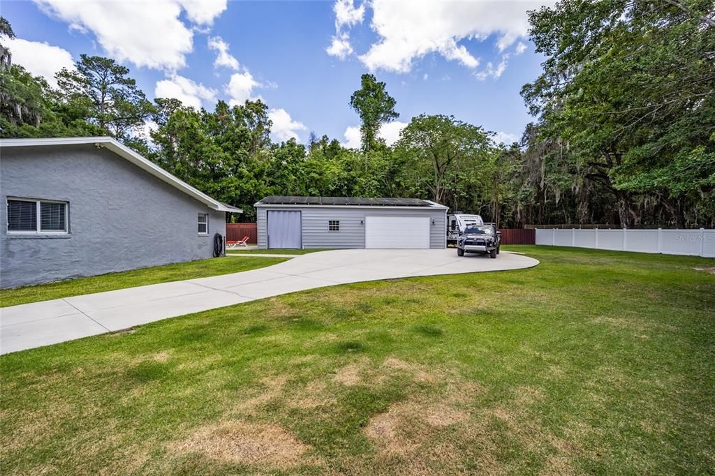 Active With Contract: $450,000 (5 beds, 3 baths, 2462 Square Feet)