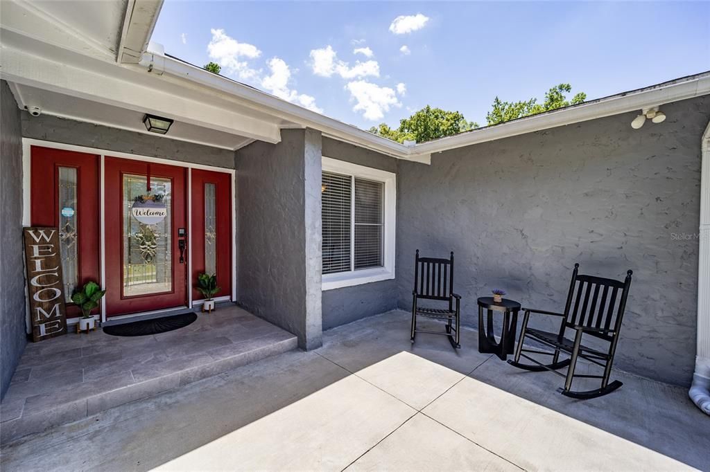 Active With Contract: $450,000 (5 beds, 3 baths, 2462 Square Feet)