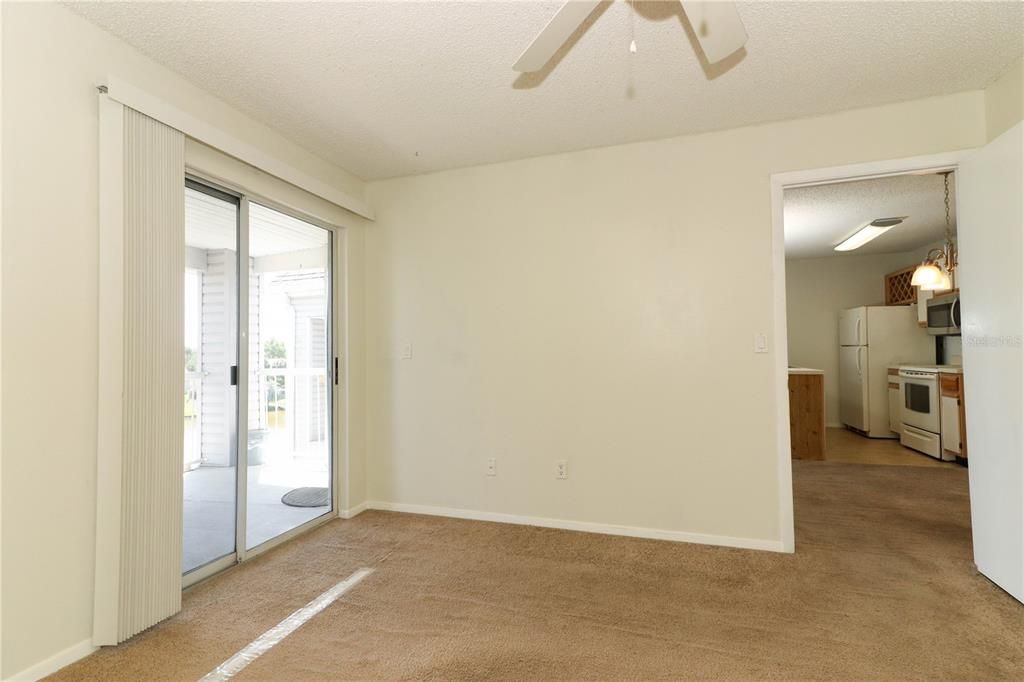 Active With Contract: $160,000 (1 beds, 1 baths, 648 Square Feet)