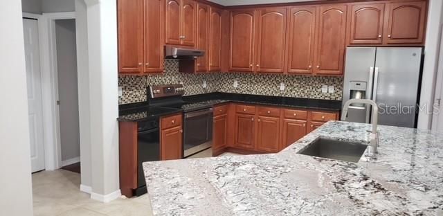 For Rent: $4,900 (5 beds, 4 baths, 3252 Square Feet)