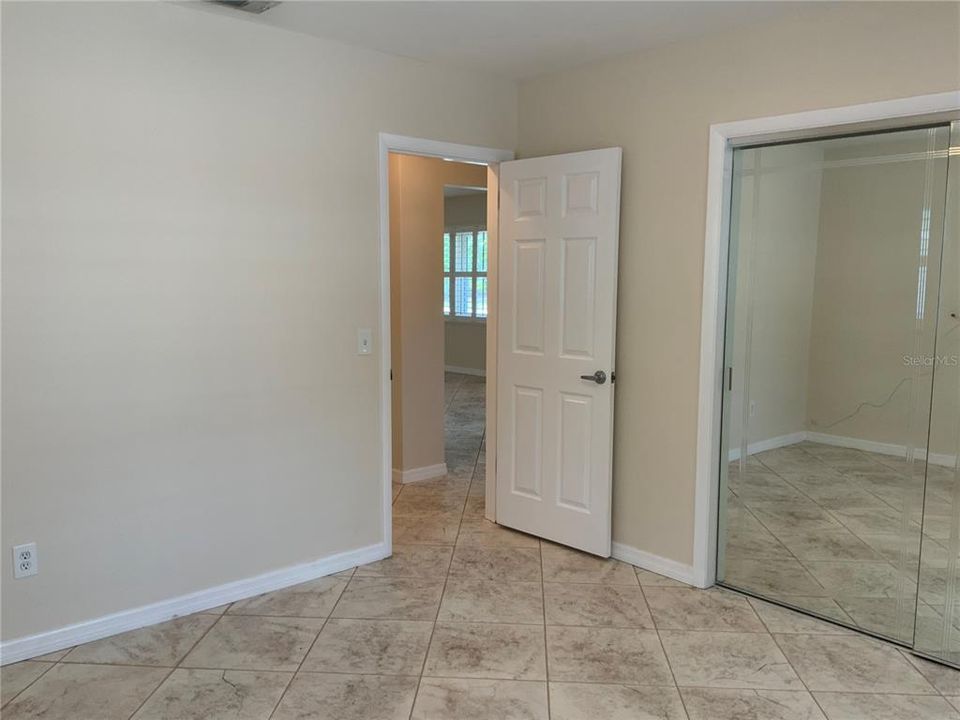 Active With Contract: $2,900 (2 beds, 2 baths, 1301 Square Feet)