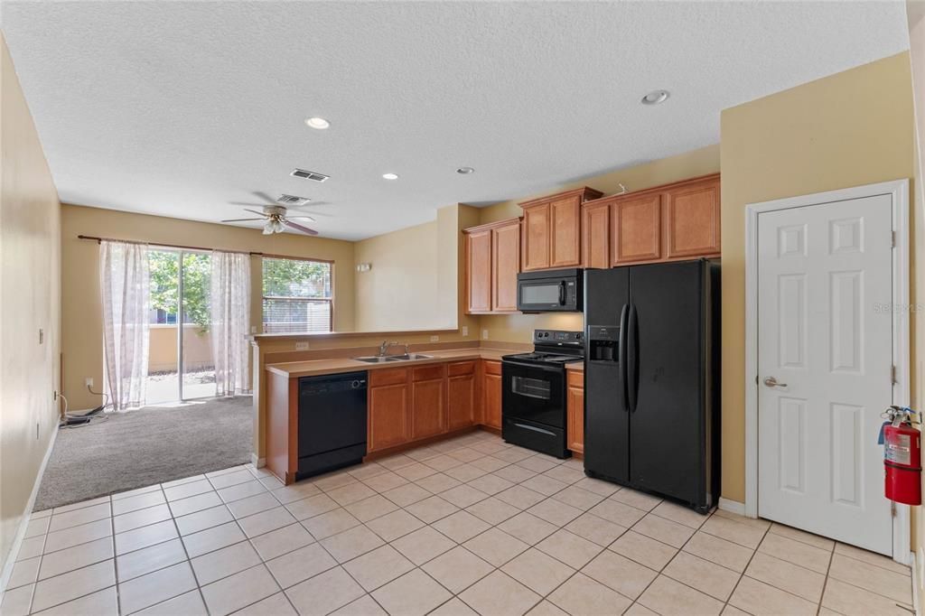 For Rent: $2,025 (3 beds, 3 baths, 1362 Square Feet)