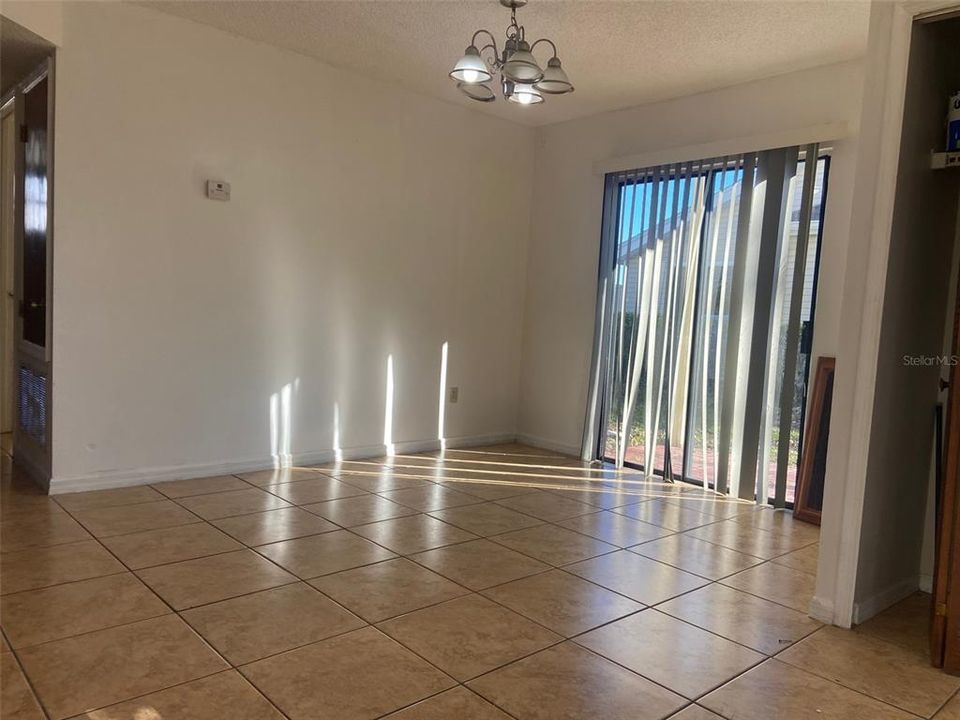 For Rent: $1,750 (2 beds, 2 baths, 1100 Square Feet)