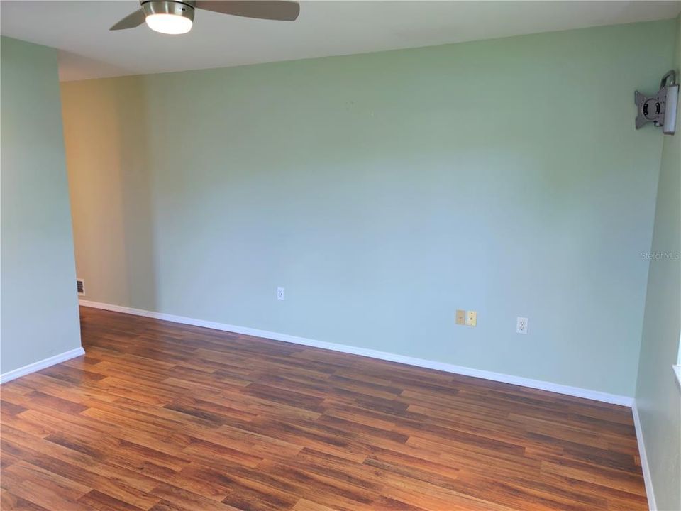For Rent: $2,250 (2 beds, 2 baths, 1225 Square Feet)