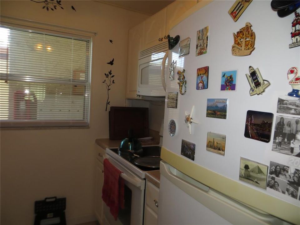 Another picture of the kitchen.