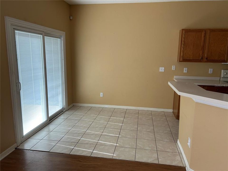 For Rent: $1,900 (3 beds, 2 baths, 1510 Square Feet)
