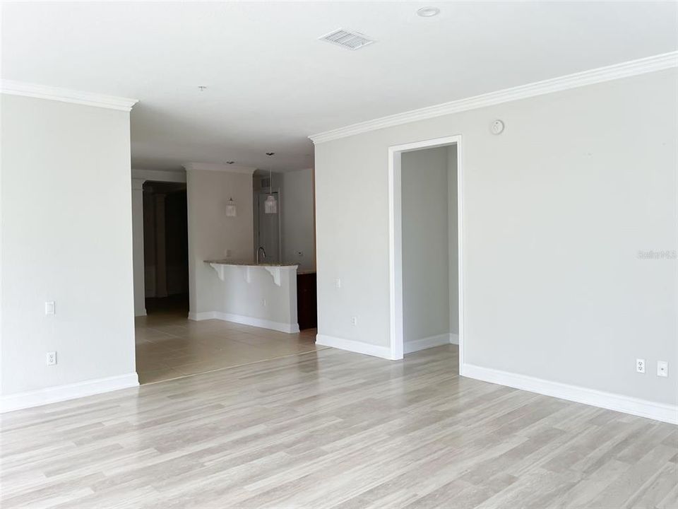 For Rent: $3,000 (3 beds, 2 baths, 2129 Square Feet)