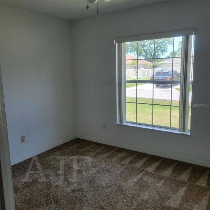 For Rent: $1,800 (3 beds, 2 baths, 1455 Square Feet)