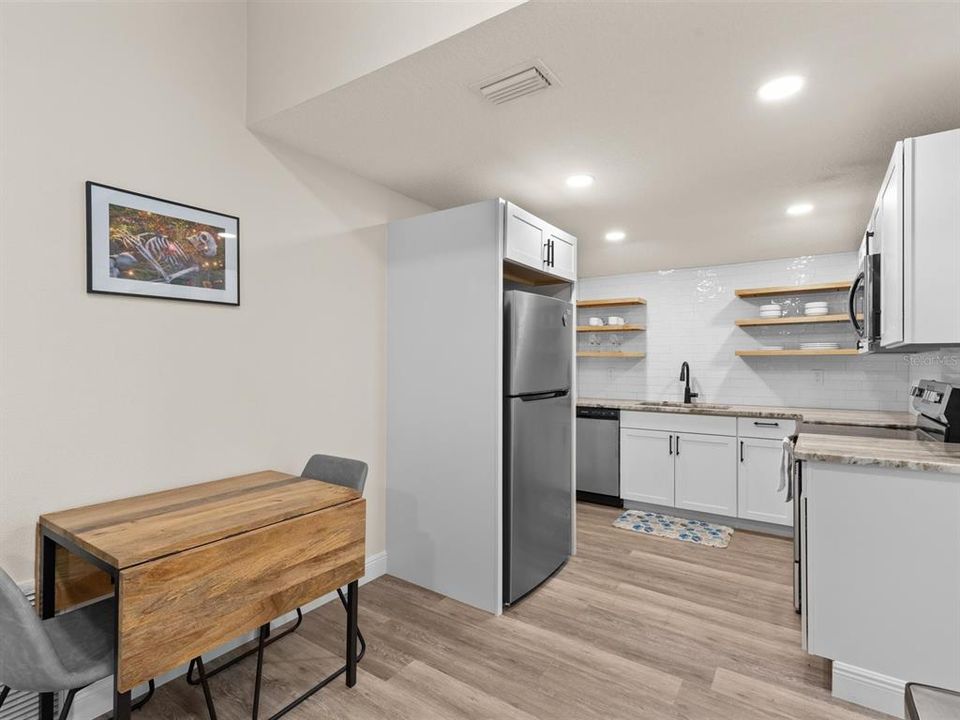 Active With Contract: $415,000 (3 beds, 2 baths, 1125 Square Feet)