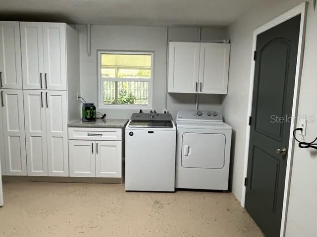 Recently Rented: $2,200 (2 beds, 2 baths, 1086 Square Feet)