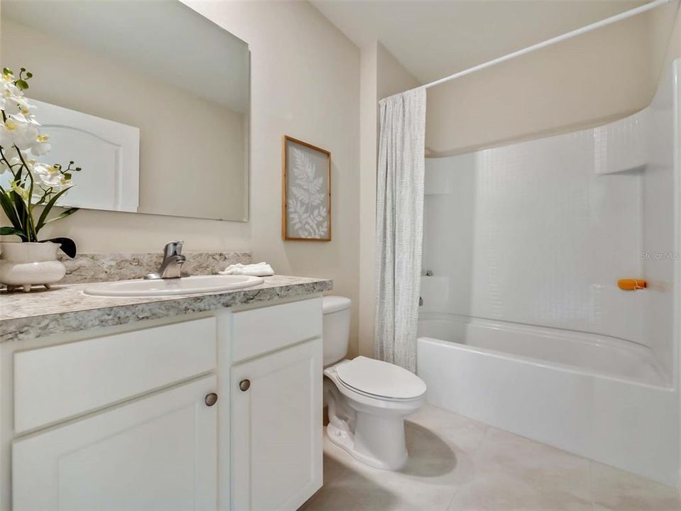 For Sale: $349,990 (4 beds, 2 baths, 1828 Square Feet)