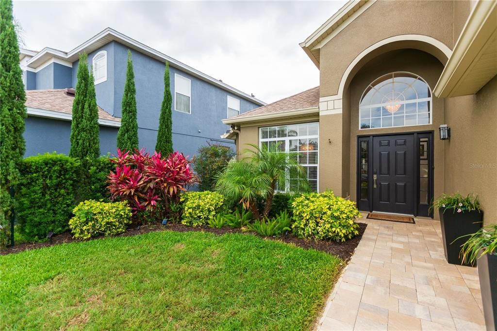 Recently Sold: $595,000 (4 beds, 2 baths, 1996 Square Feet)