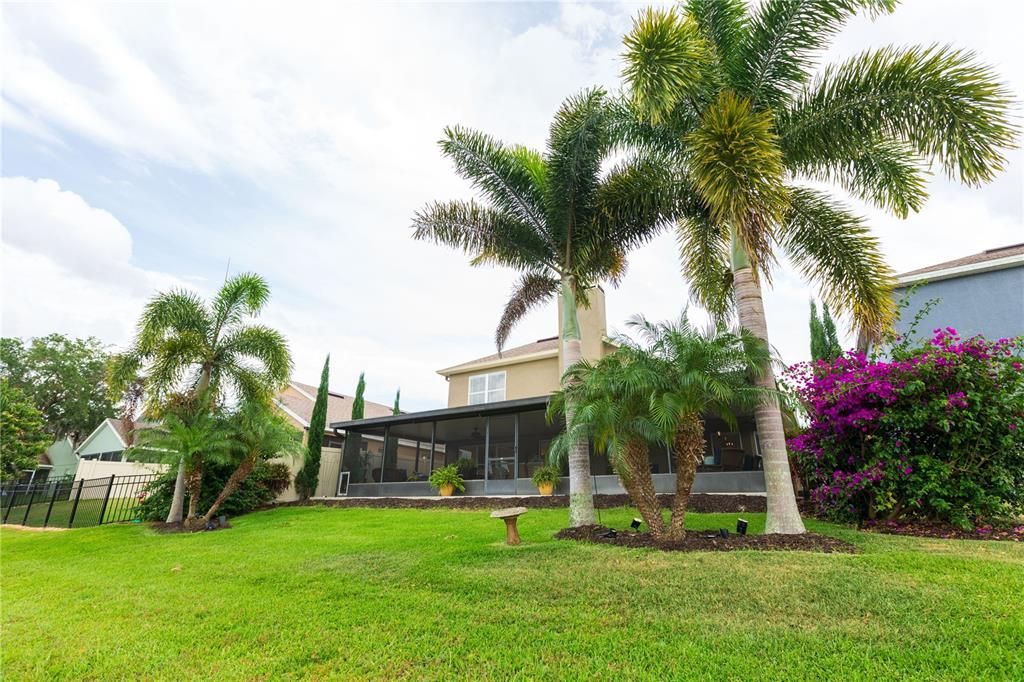 Recently Sold: $595,000 (4 beds, 2 baths, 1996 Square Feet)
