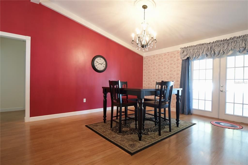 For Sale: $339,000 (3 beds, 2 baths, 1604 Square Feet)