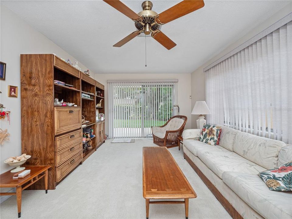 For Sale: $450,000 (3 beds, 2 baths, 1583 Square Feet)