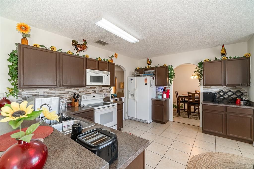 Active With Contract: $284,900 (4 beds, 2 baths, 2103 Square Feet)