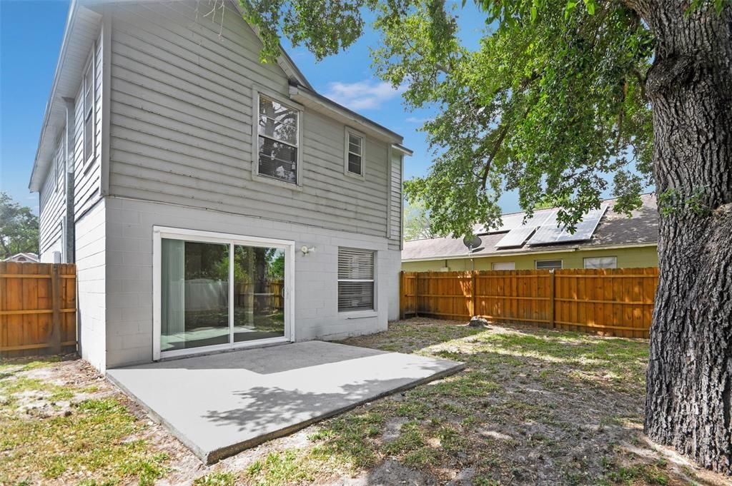 SPACIOUS PATIO