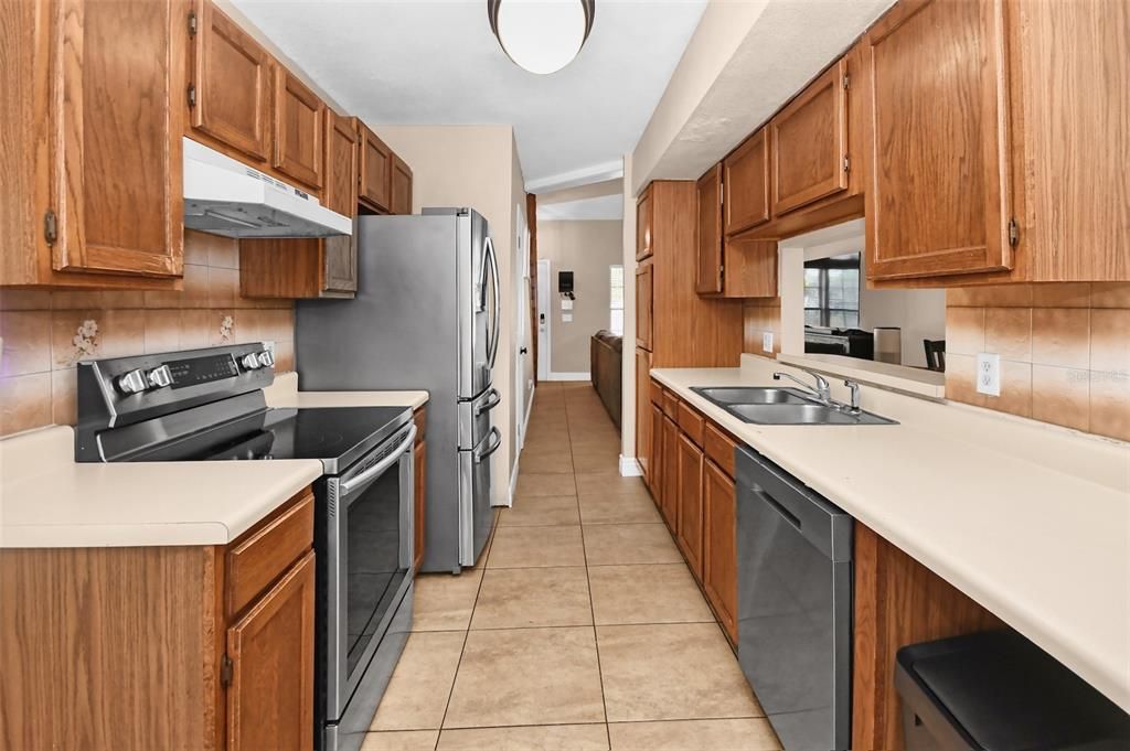 For Sale: $377,990 (3 beds, 2 baths, 1602 Square Feet)