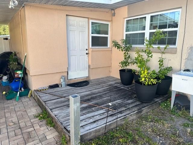 For Rent: $2,500 (3 beds, 2 baths, 1308 Square Feet)