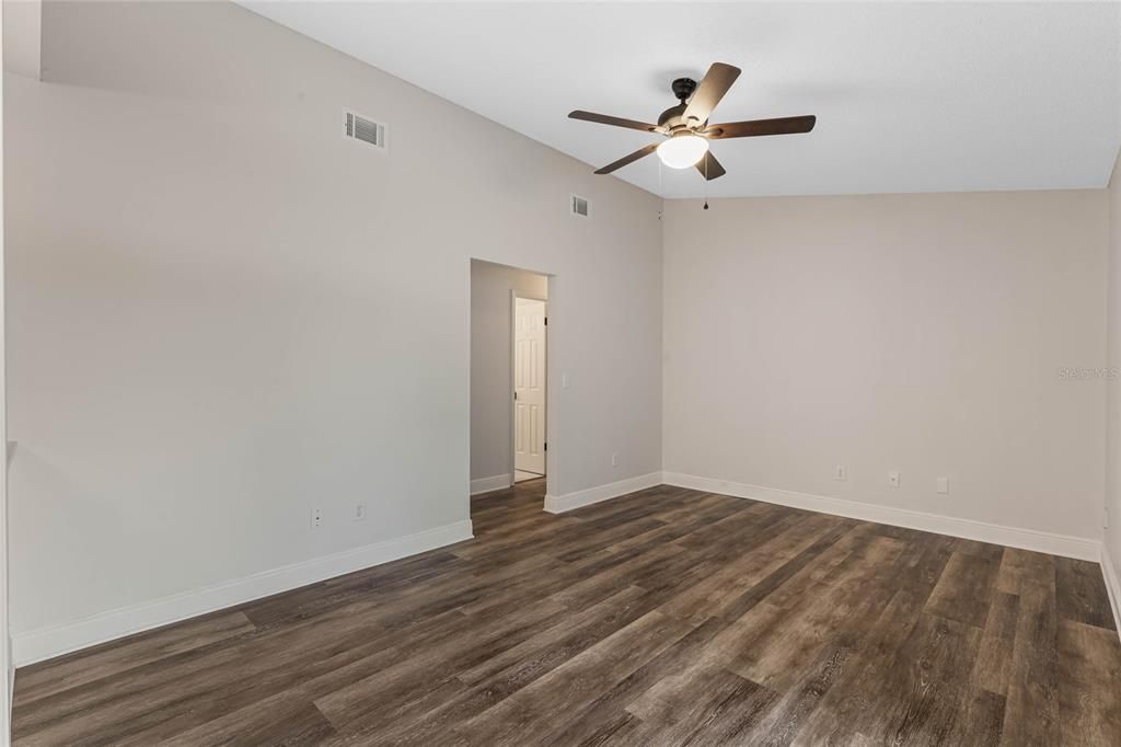 For Sale: $460,100 (4 beds, 2 baths, 1648 Square Feet)