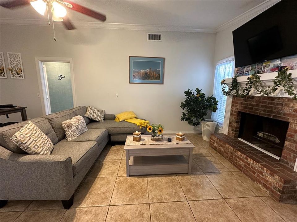 For Rent: $3,500 (3 beds, 2 baths, 1534 Square Feet)