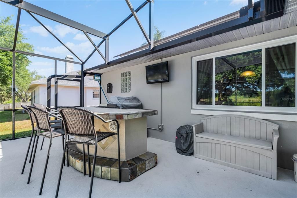 Recently Sold: $425,000 (3 beds, 2 baths, 1600 Square Feet)