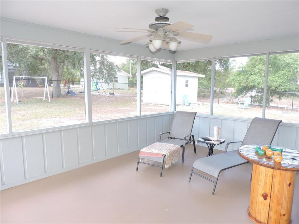 For Sale: $268,900 (3 beds, 2 baths, 1132 Square Feet)