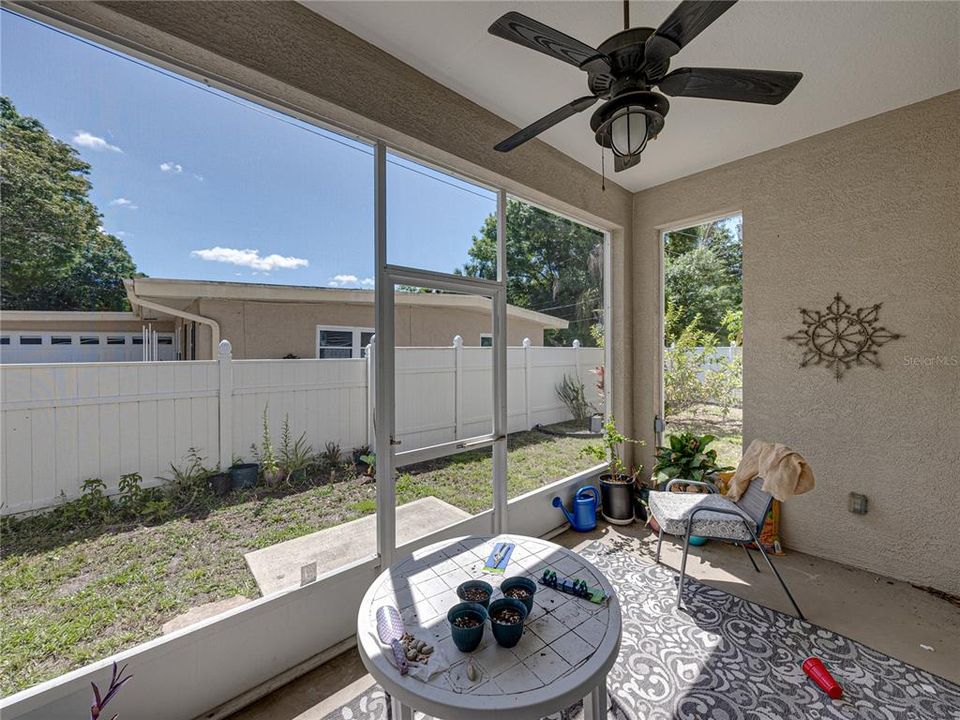 For Sale: $529,900 (4 beds, 2 baths, 2984 Square Feet)